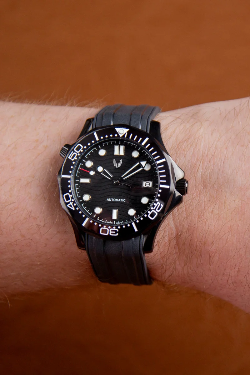 Custom Seamaster Black Wave II - Image 2