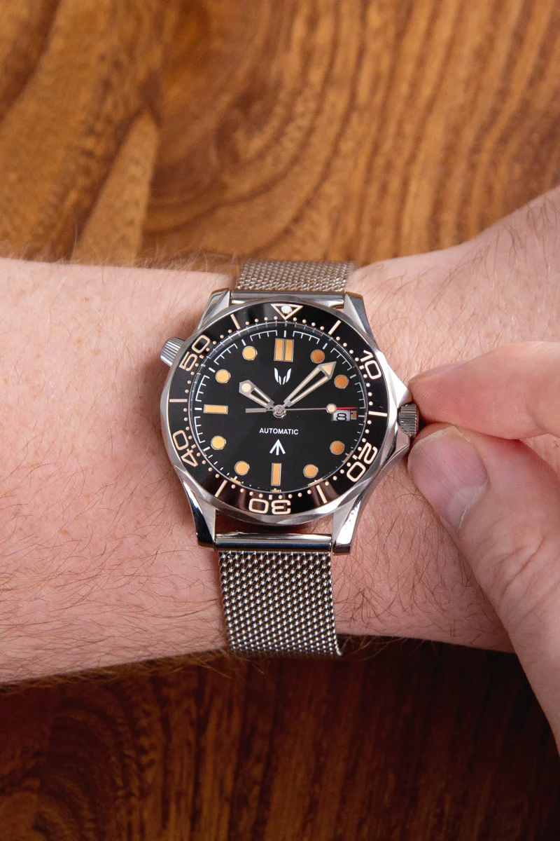 Custom Seamaster VII - Image 4