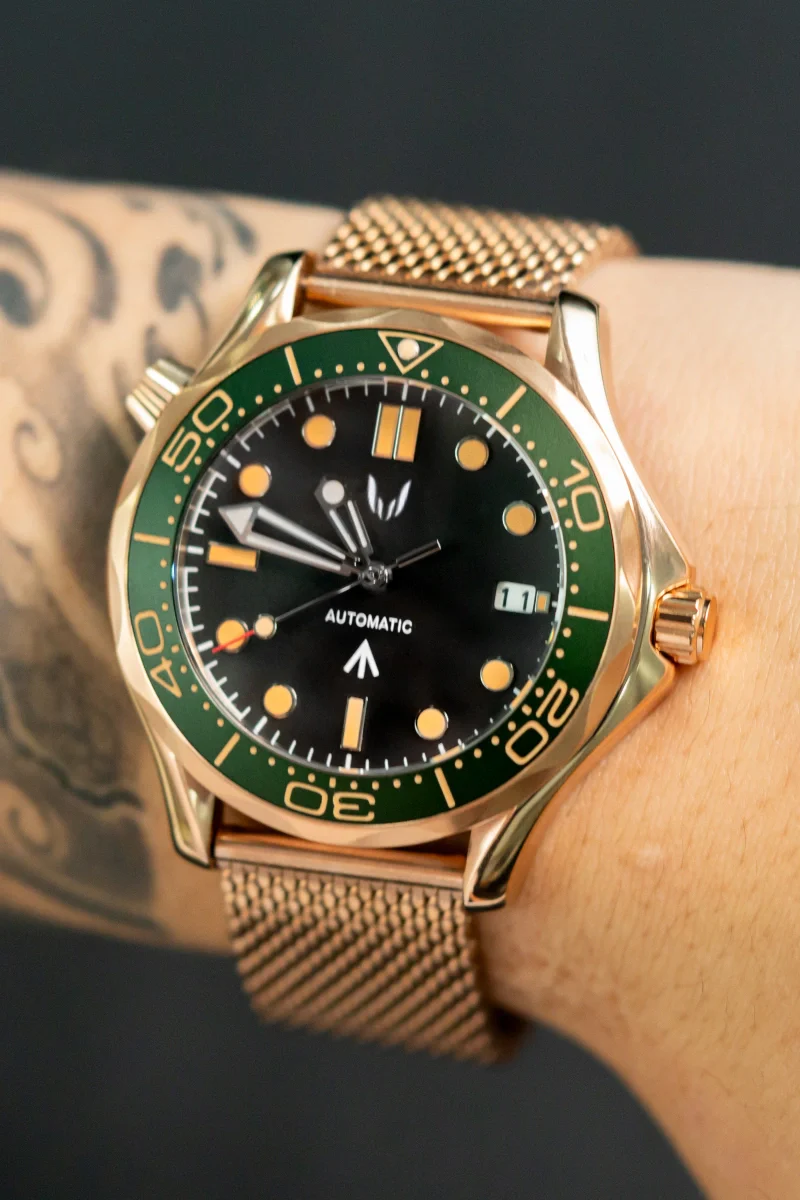 Custom Seamaster VII Emerald Green - Image 2