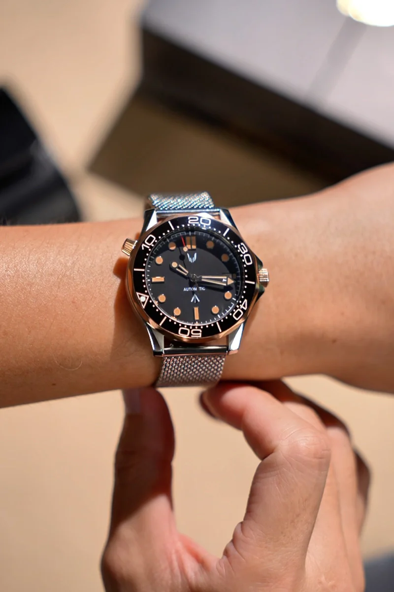 Custom Seamaster VII Rose Gold - Image 3